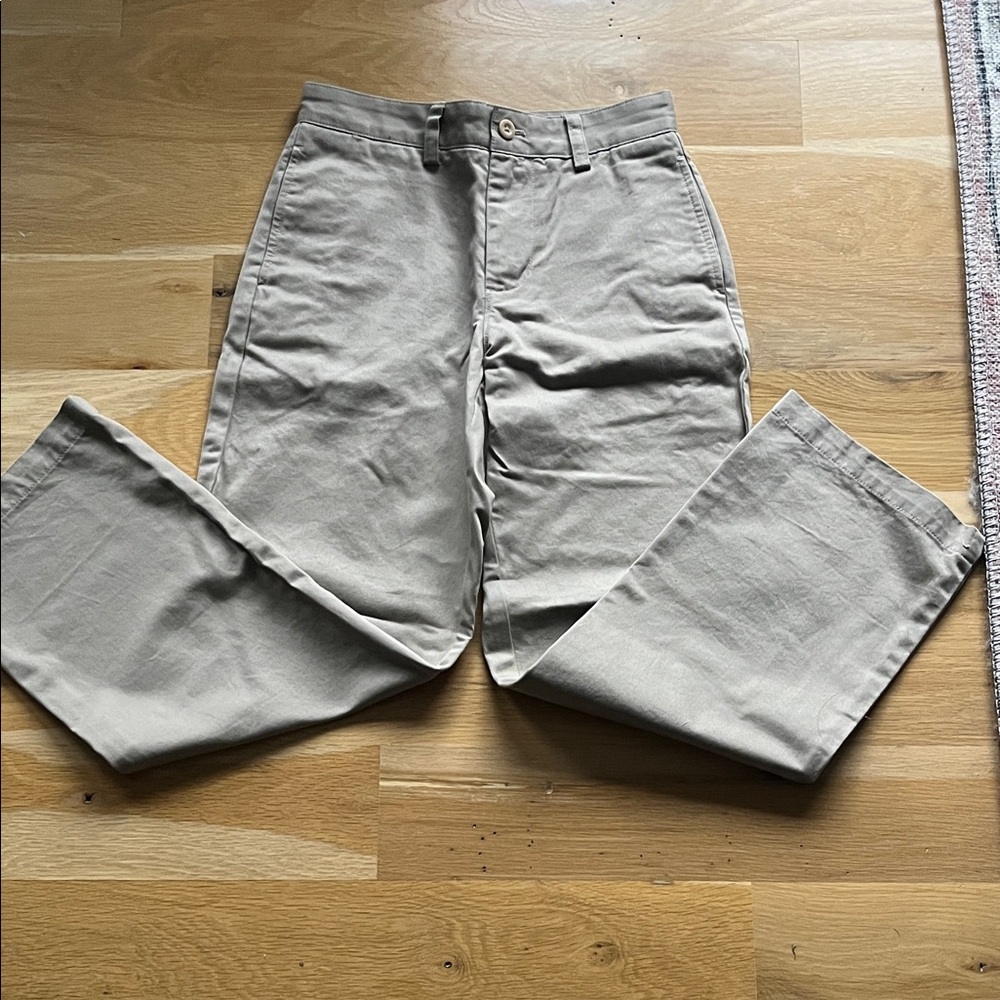 Vineyard Vines boys Khaki Chinos size 8